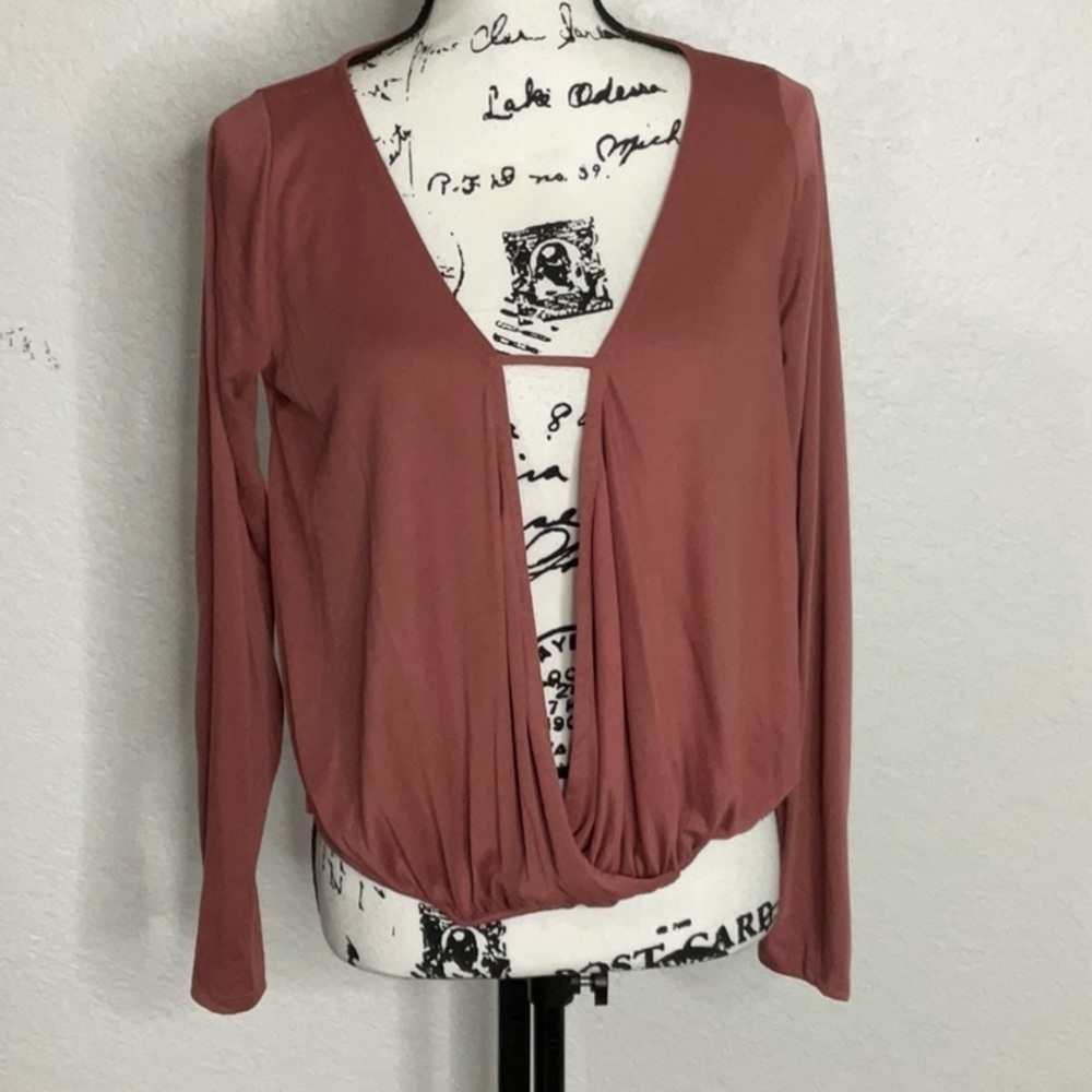 551- Lulus NWT Dusty Pink Long Sleeve Top, Size Medium